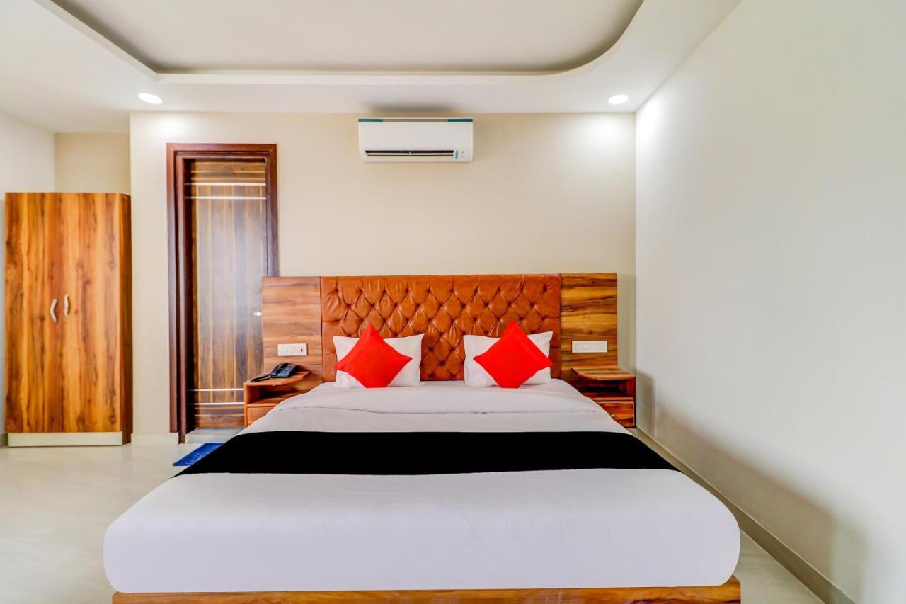 Oyo Flagship 80318 Hotel Sai Plaza Near Indira Gandhi International Airport Nowe Delhi Zewnętrze zdjęcie