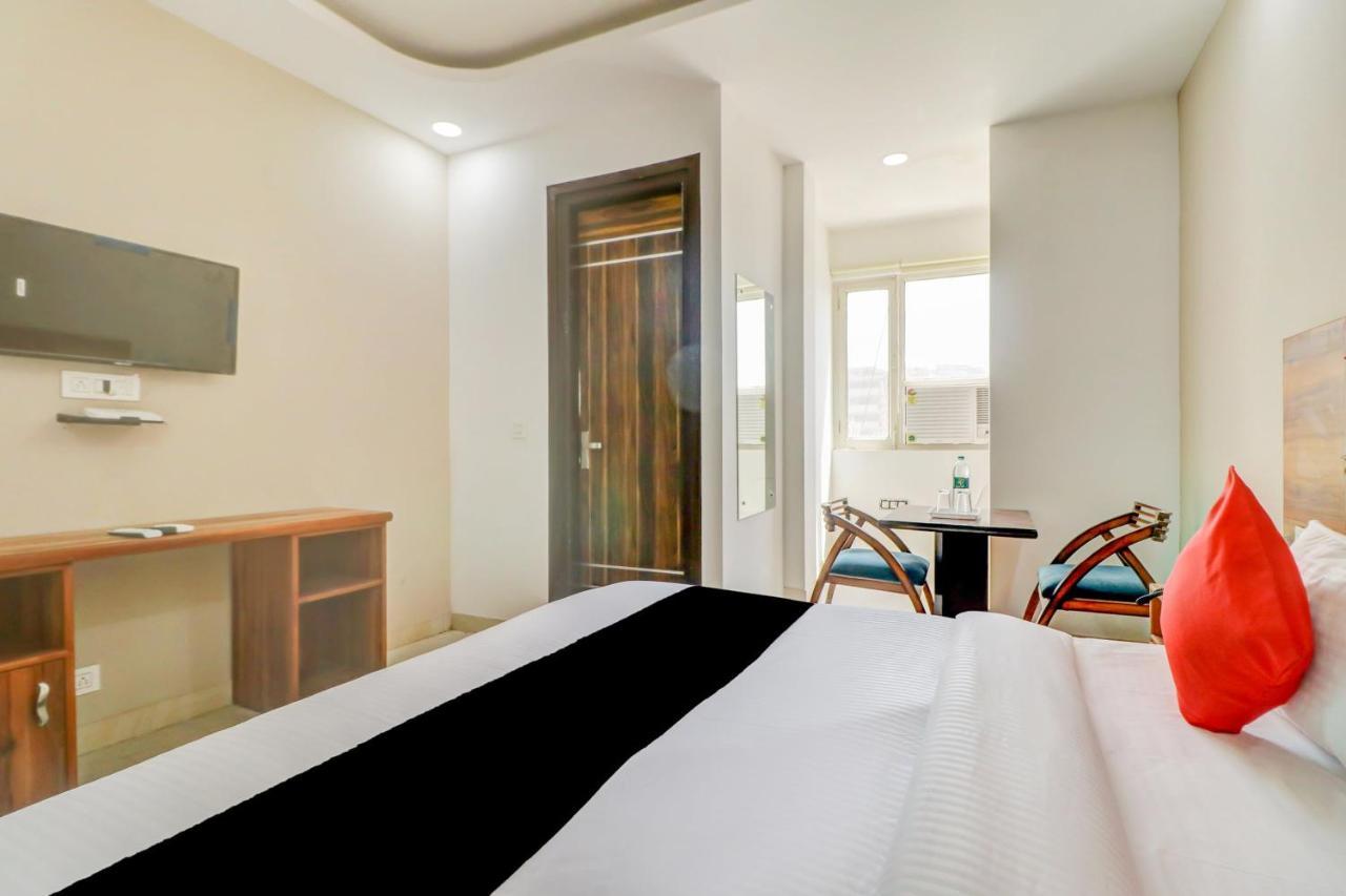 Oyo Flagship 80318 Hotel Sai Plaza Near Indira Gandhi International Airport Nowe Delhi Zewnętrze zdjęcie